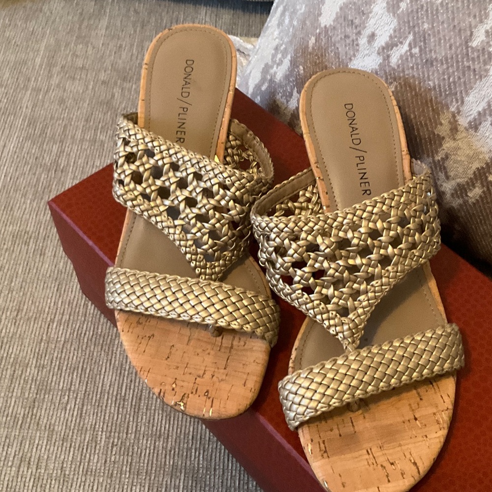 Donald J. Pliner Gold Woven Sandals